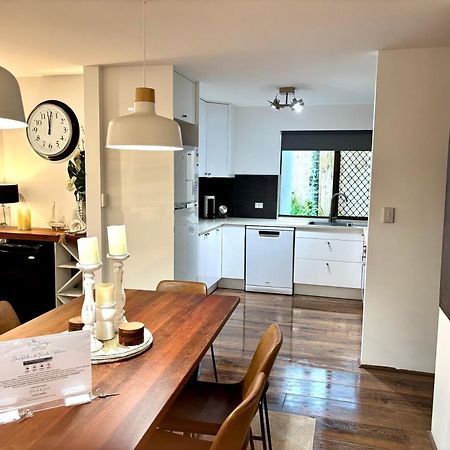 Noosa Boutique Apartments & Elkhorn Villas エクステリア 写真